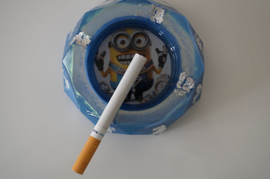 Handgemachter Epoxidharz-Aschenbecher – Wunschmotiv & Farbe